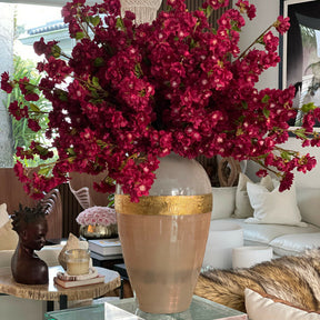 Vaso da Deusa com Flores de Cerejeira Borgonha